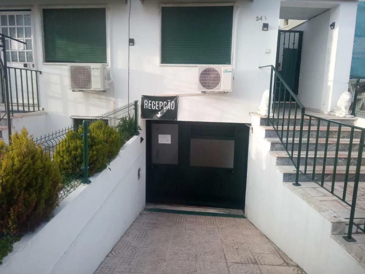 Beatriz Hostel Лиссабон